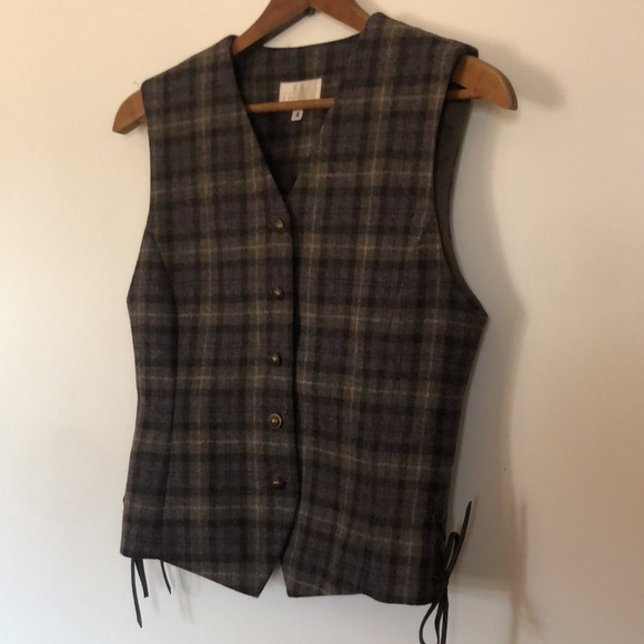 Plaid Vest - Picture 2 of 9